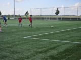 Training van S.K.N.W.K. JO19-1 van donderdag 22 mei 2025 (14/68)